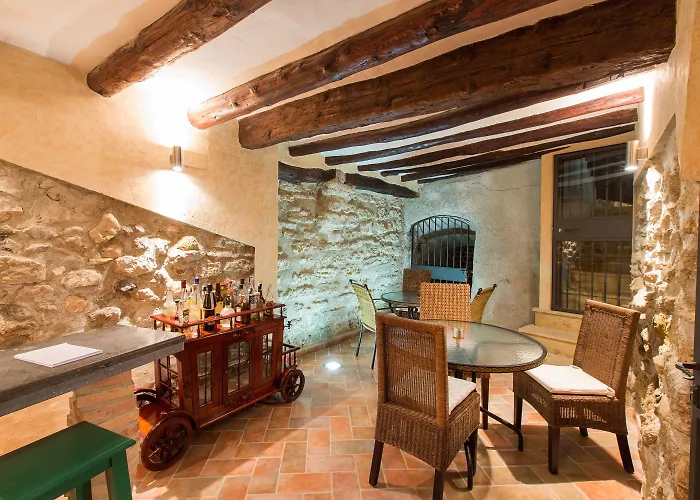 Hotel Rural El Pilaret 3*